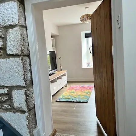 Little Hillside Holiday home